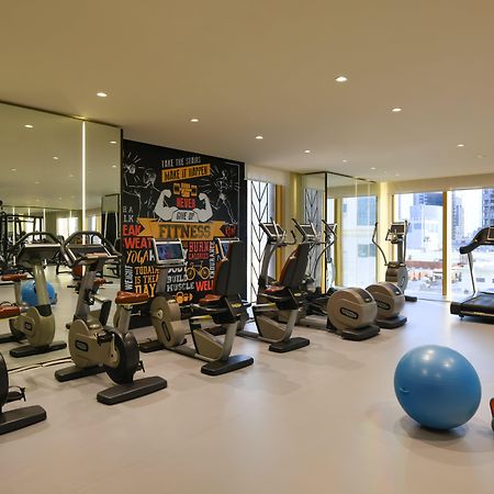 Voco Doha West Bay Suites By Ihg Экстерьер фото The gym at the hotel