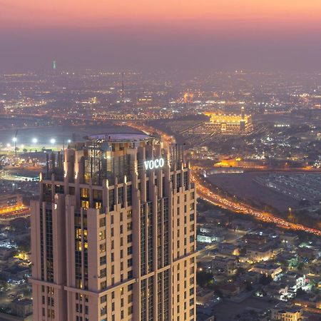 Voco Doha West Bay Suites By Ihg Экстерьер фото The 101 building at night