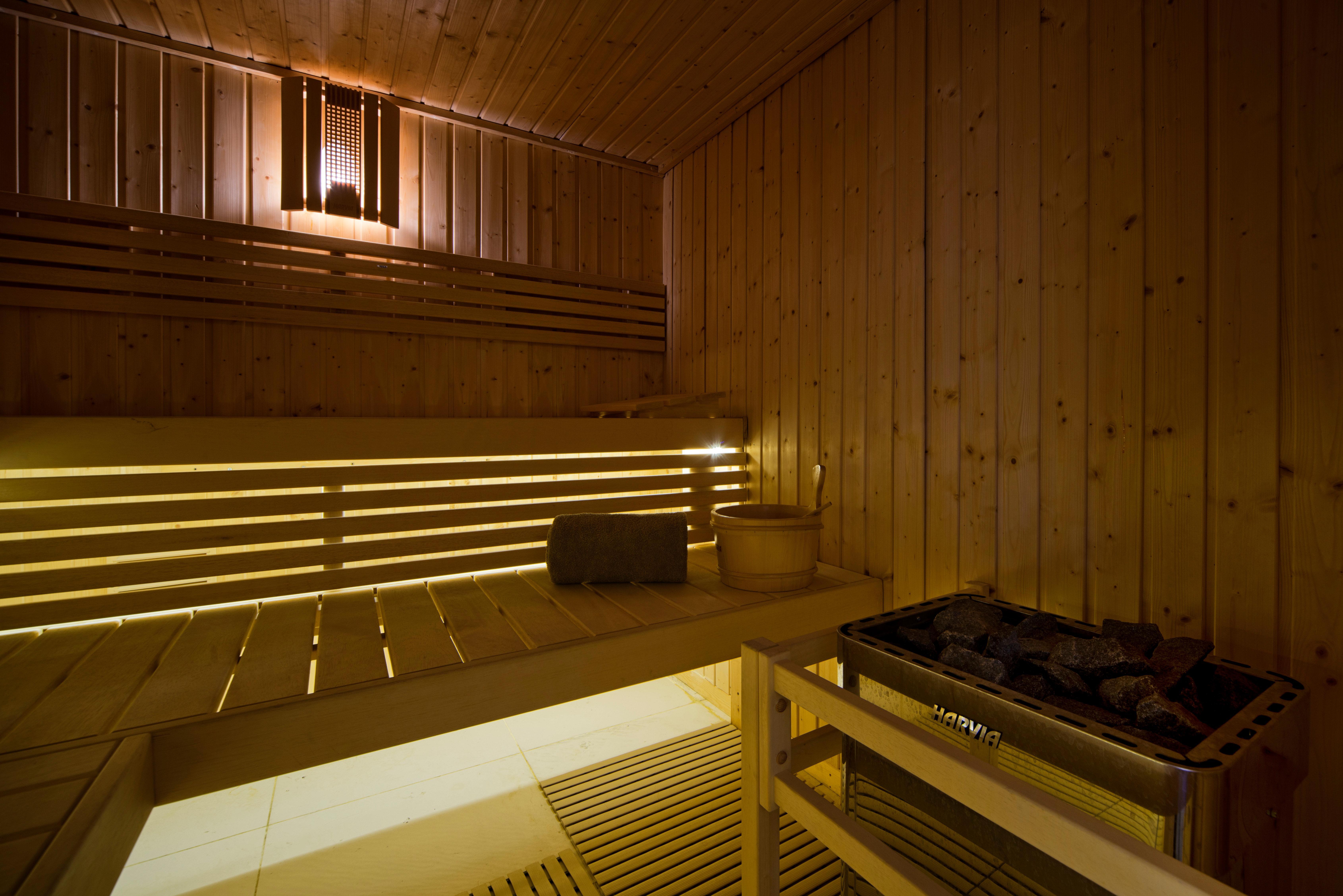 Voco Doha West Bay Suites By Ihg Экстерьер фото A Finnish sauna