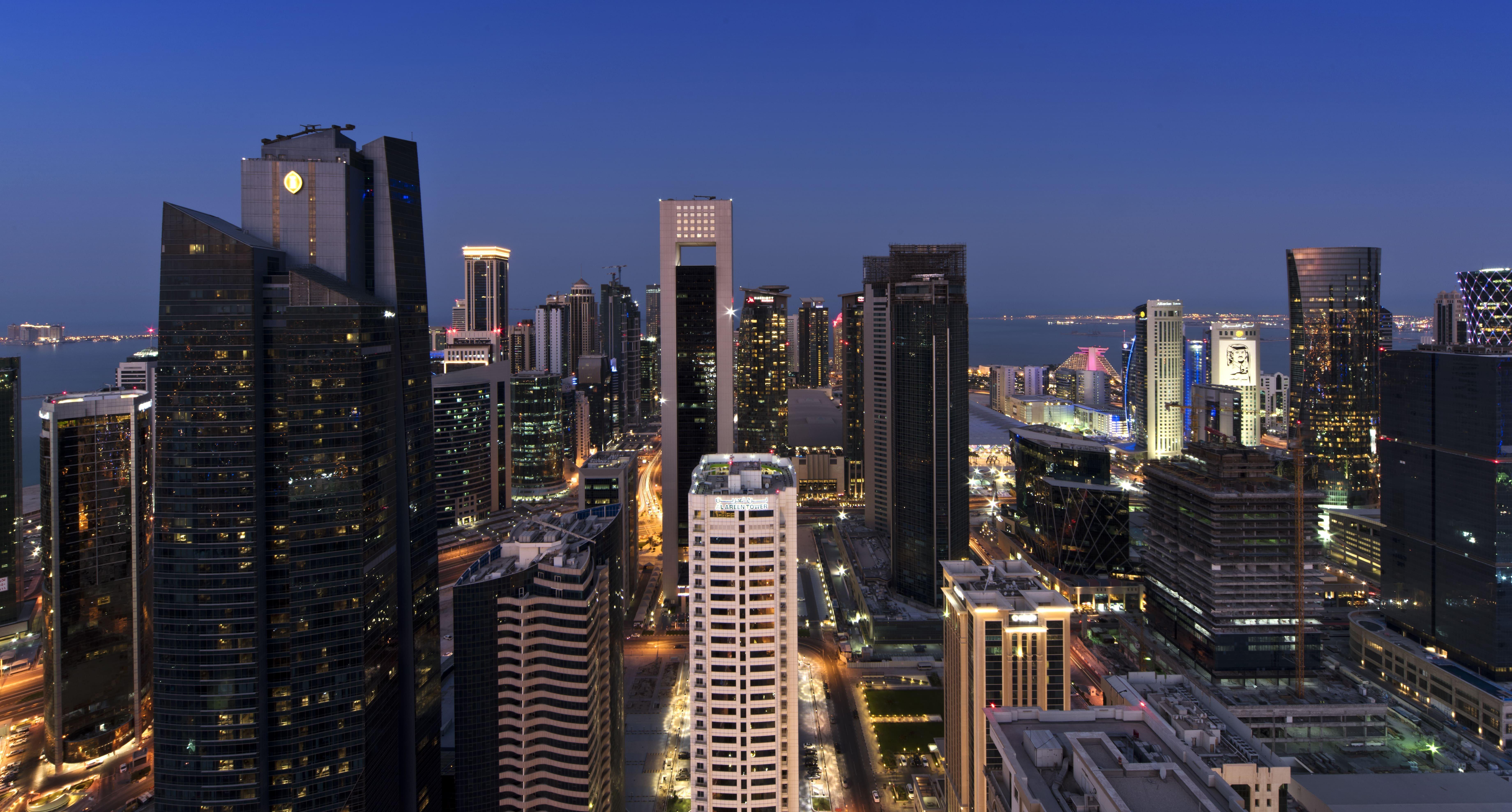 Voco Doha West Bay Suites By Ihg Экстерьер фото Manama skyline