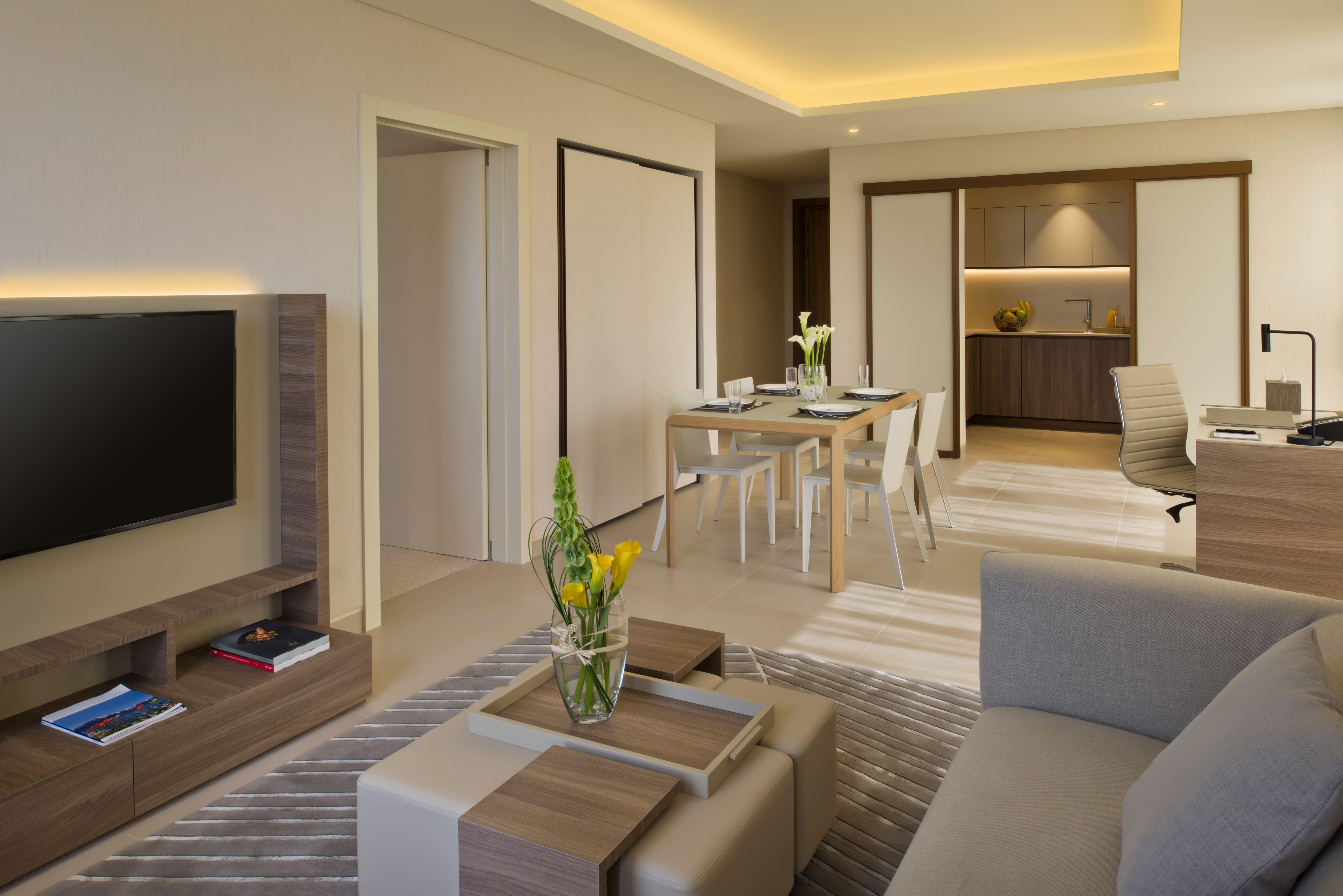 Voco Doha West Bay Suites By Ihg Экстерьер фото A suite at the hotel